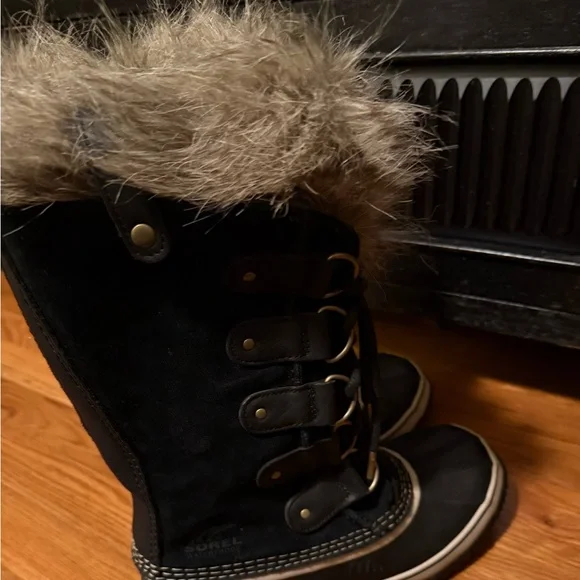 Sorel Joan of Arctic Boots - Picture 2 of 5